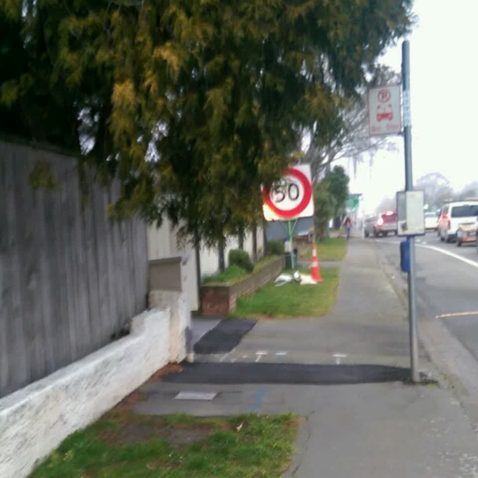 The photograph attached to this roading/streets report