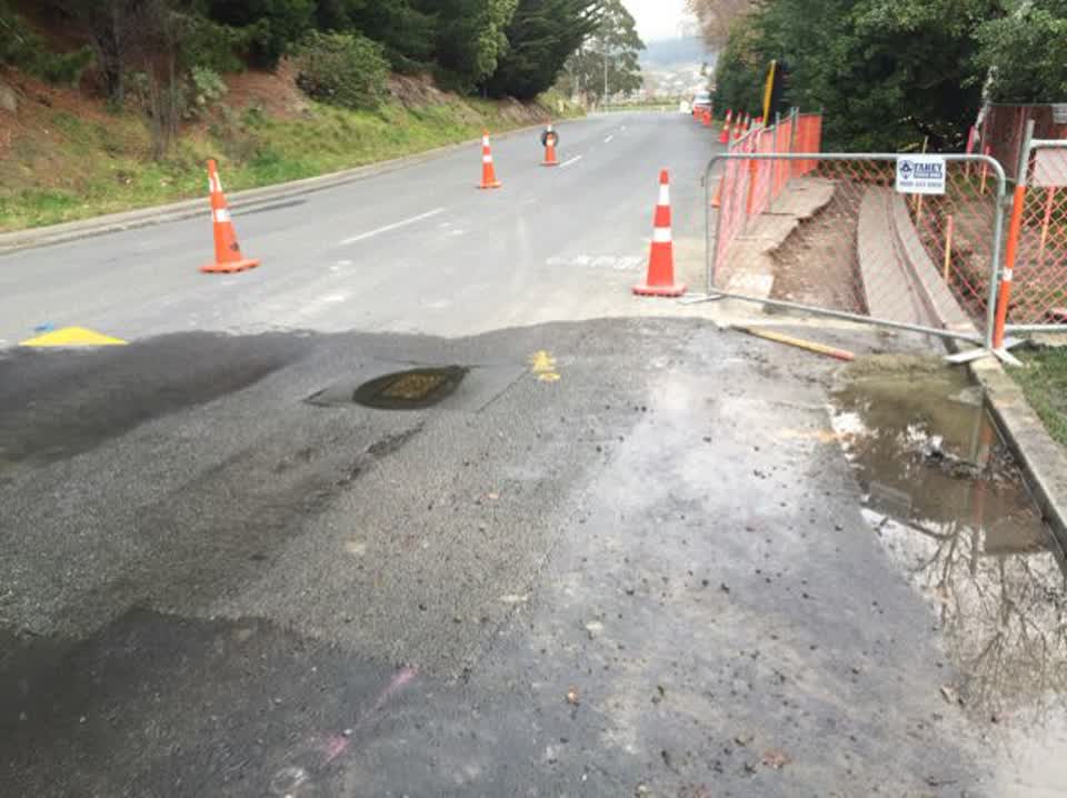 The photograph attached to this roading/streets report