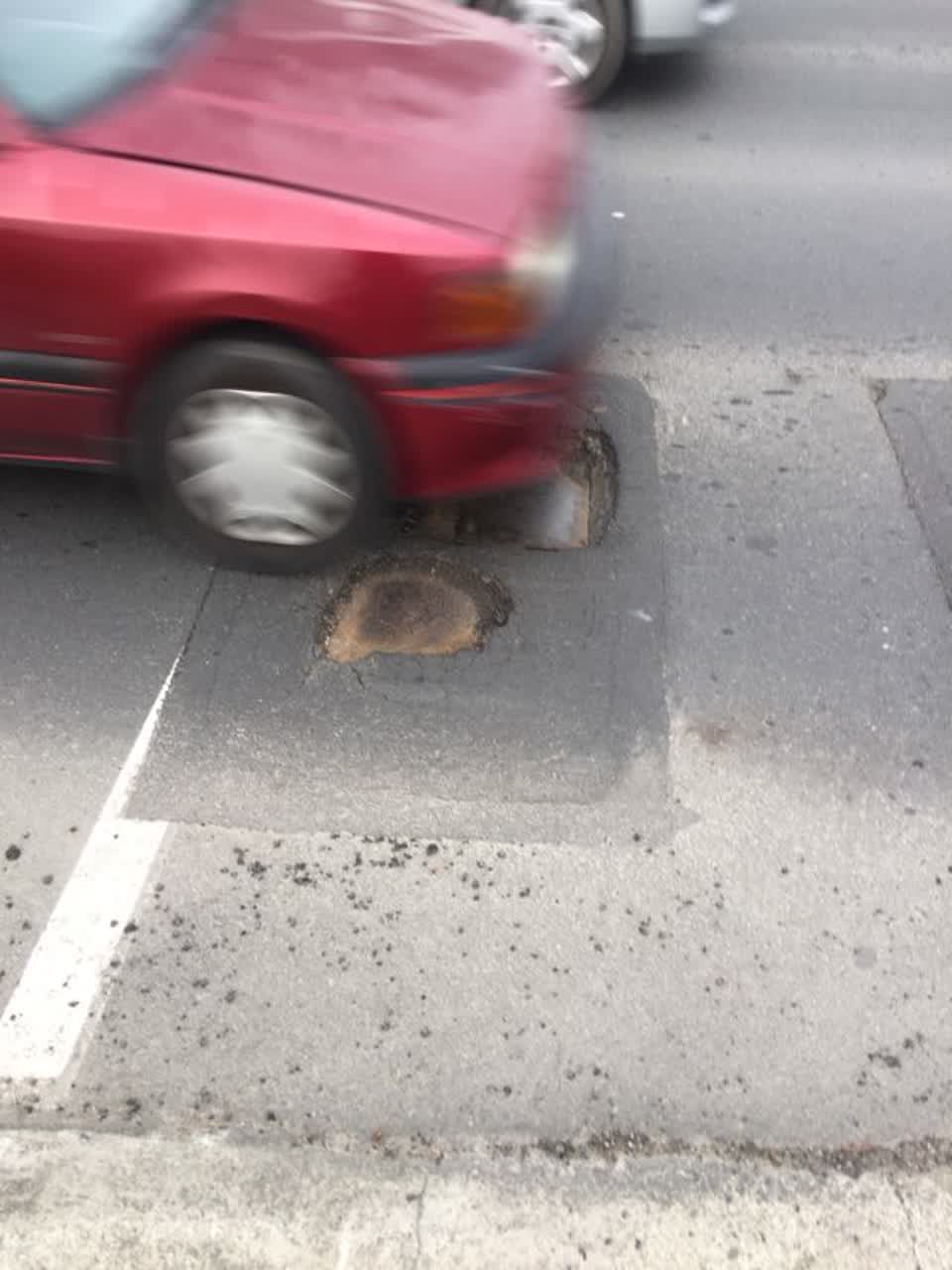 The photograph attached to this roading/streets report