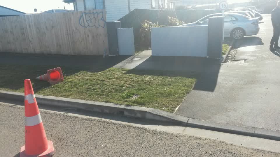 The photograph attached to this roading/streets report