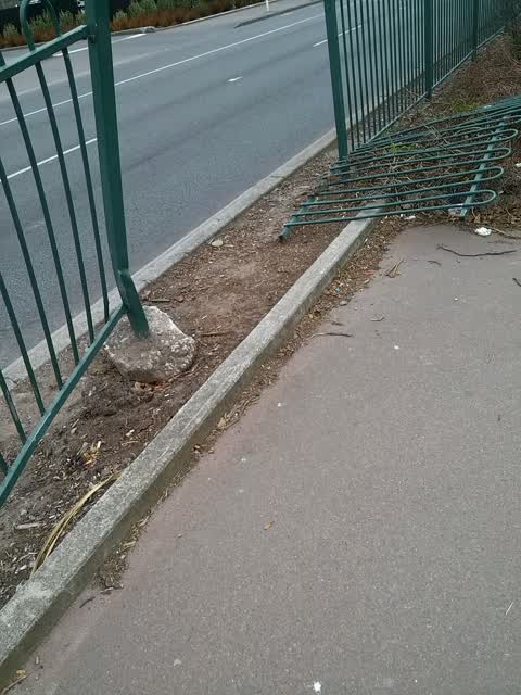 Roading/Streets, a report photo