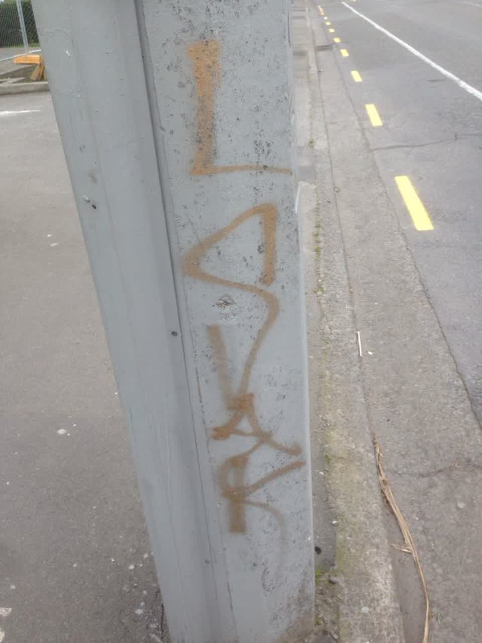 The photograph attached to this graffiti report