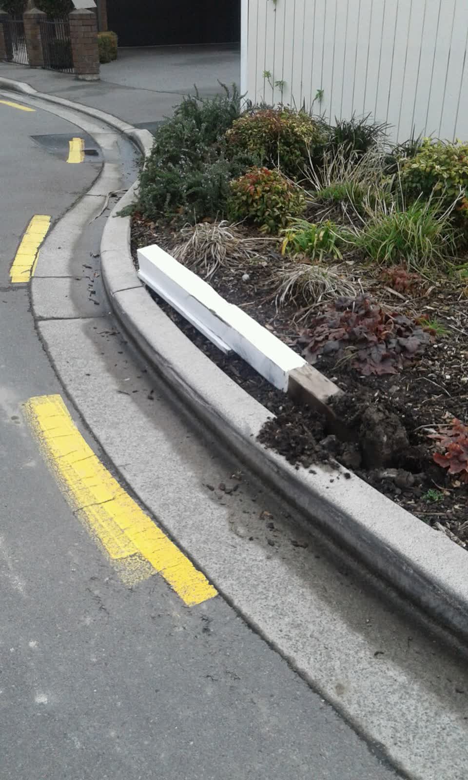 The photograph attached to this roading/streets report