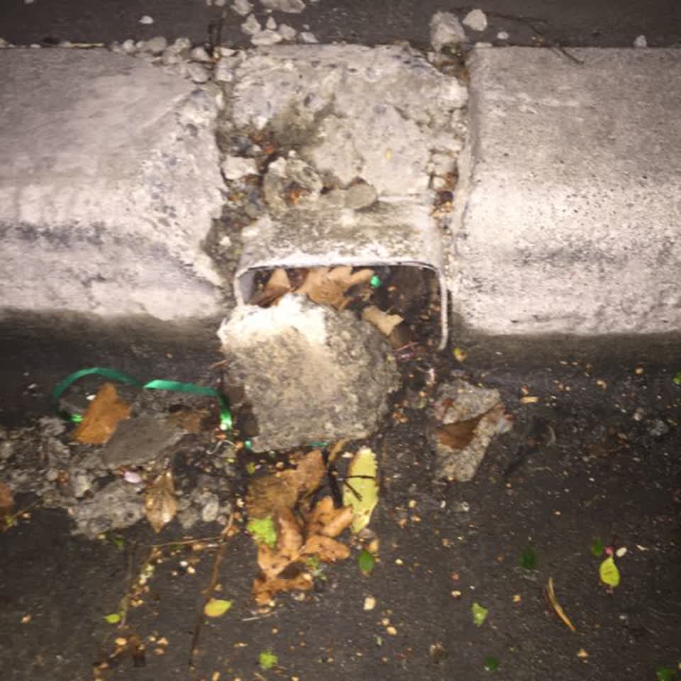 The photograph attached to this roading/streets report
