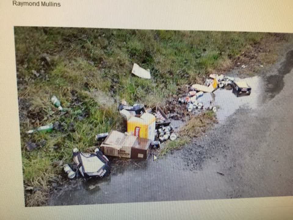 The photograph attached to this rubbish/recycling report