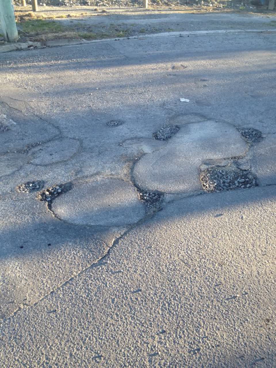 The photograph attached to this roading/streets report