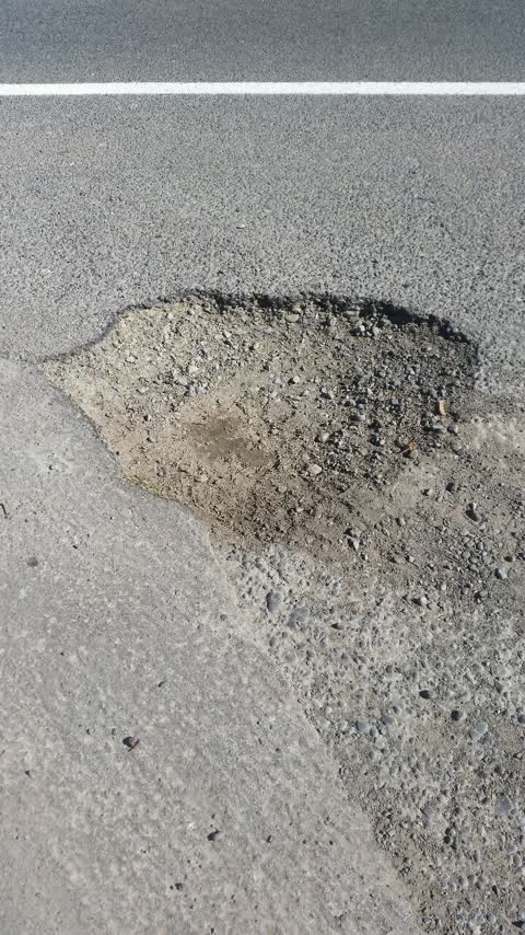 Roading/Streets, a report photo
