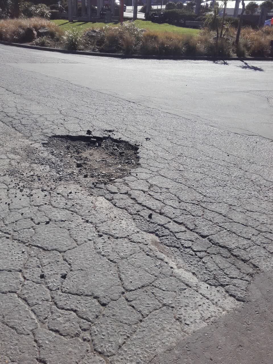 The photograph attached to this roading/streets report