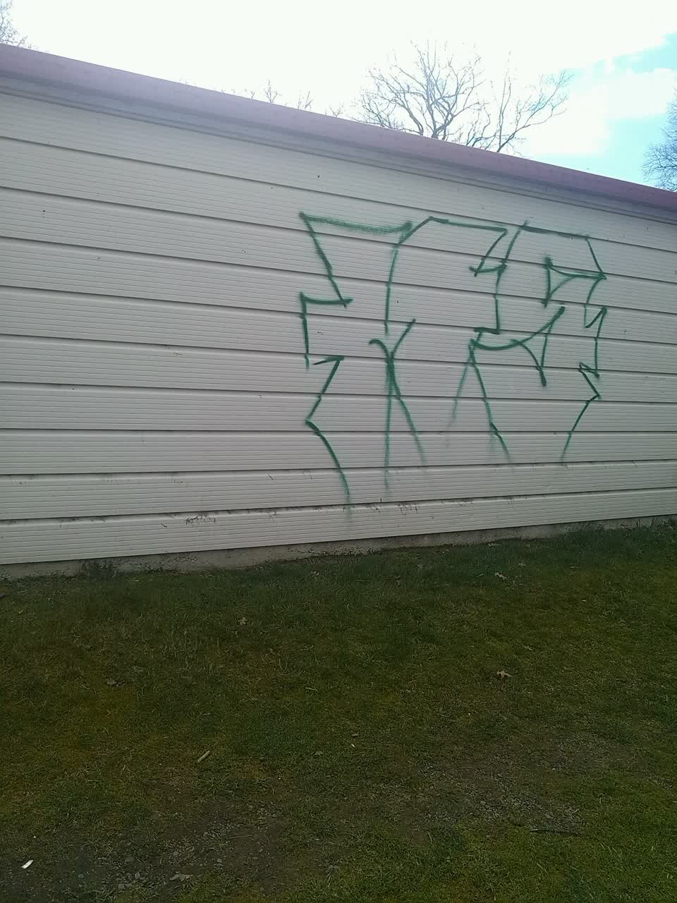 The photograph attached to this graffiti report