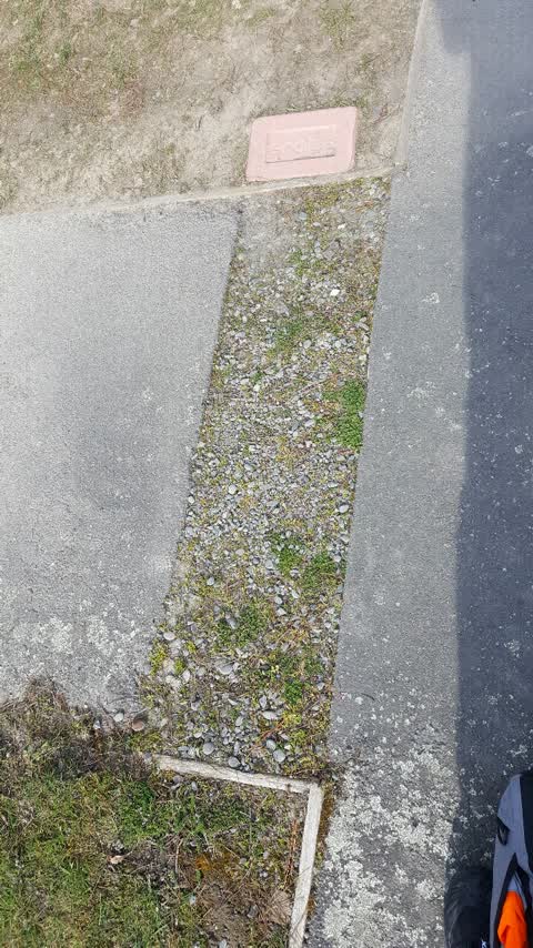 Roading/Streets, a report photo