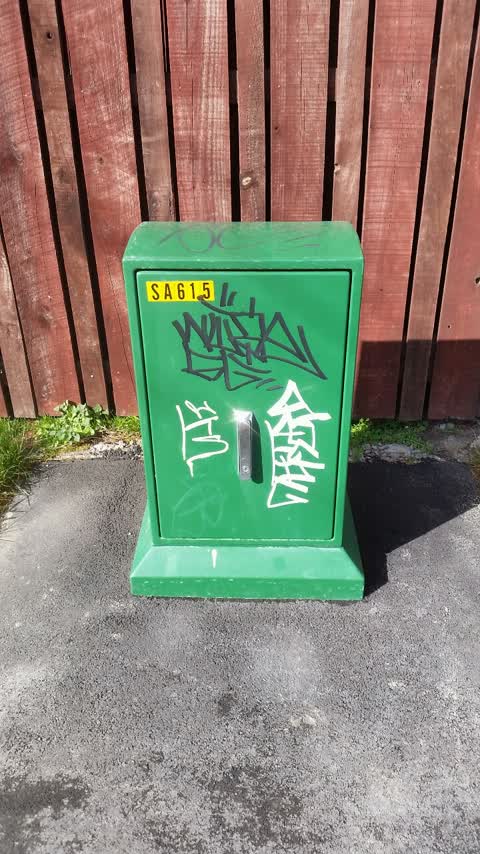 Graffiti, a report photo