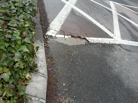 Roading/Streets, a report photo