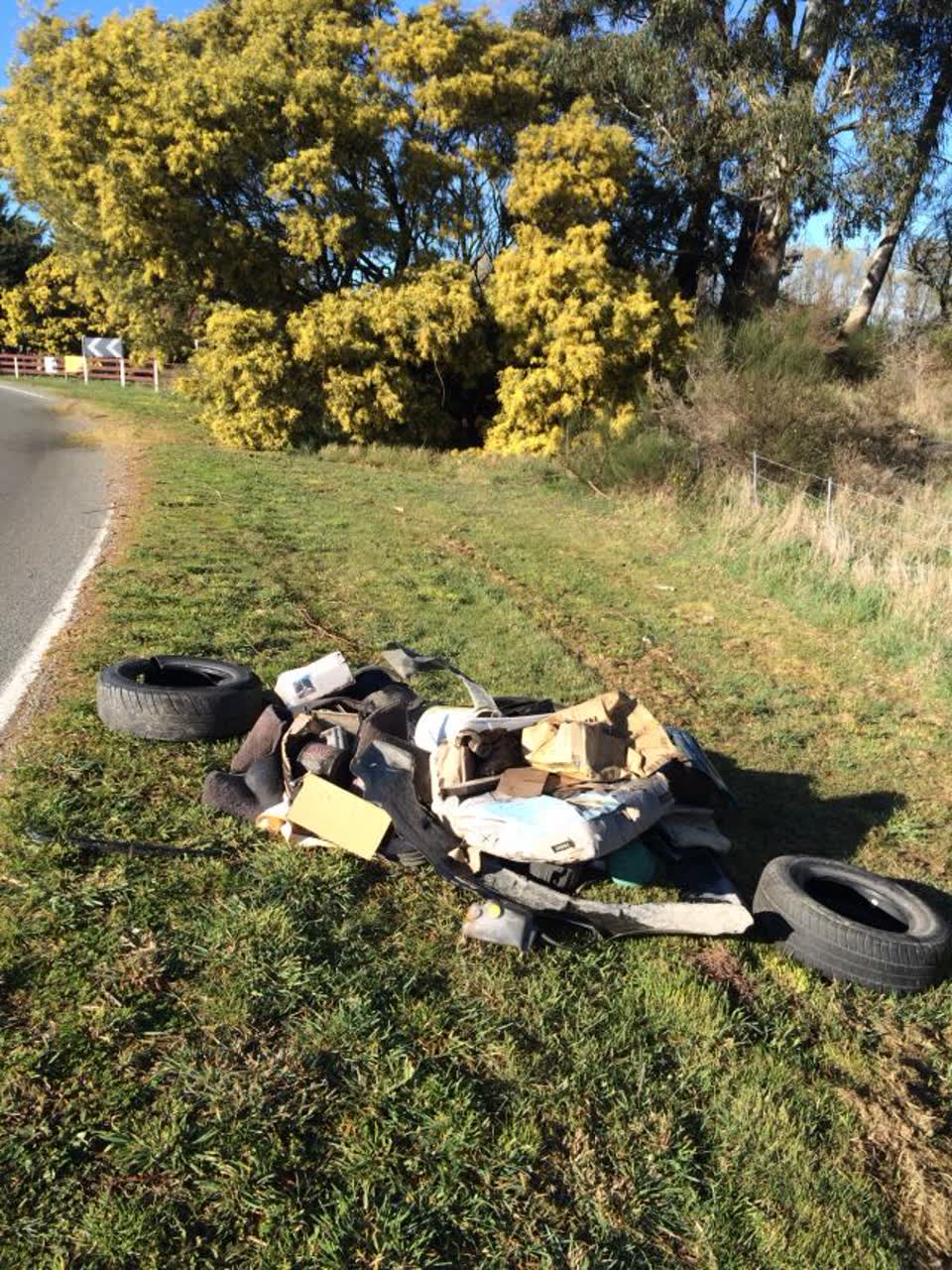 The photograph attached to this roading/streets report