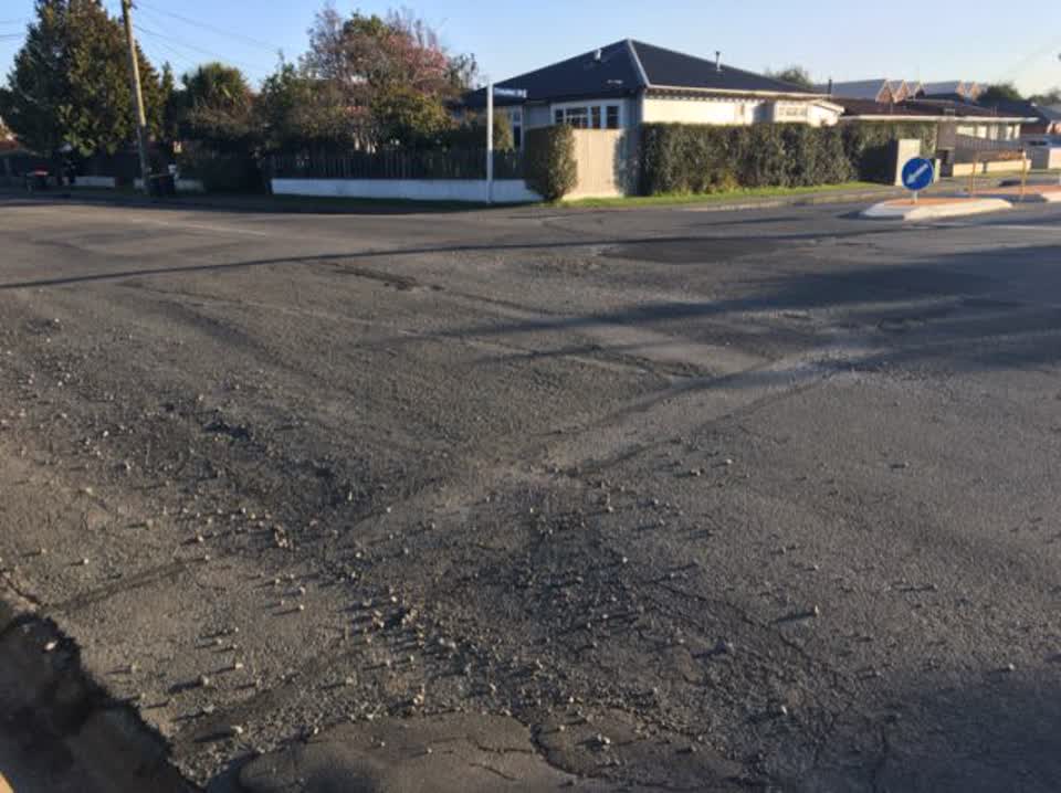 The photograph attached to this roading/streets report