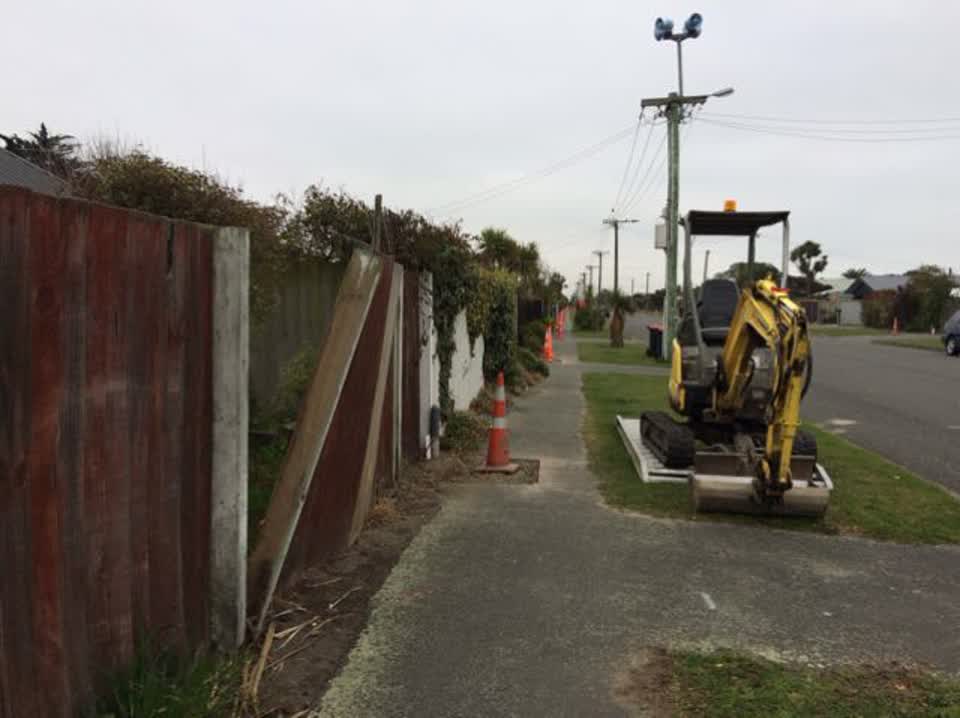 The photograph attached to this roading/streets report