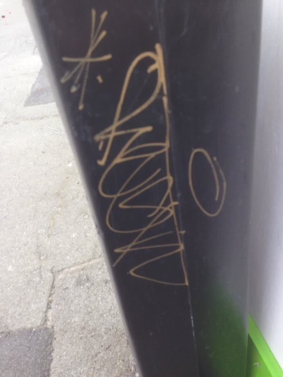 The photograph attached to this graffiti report