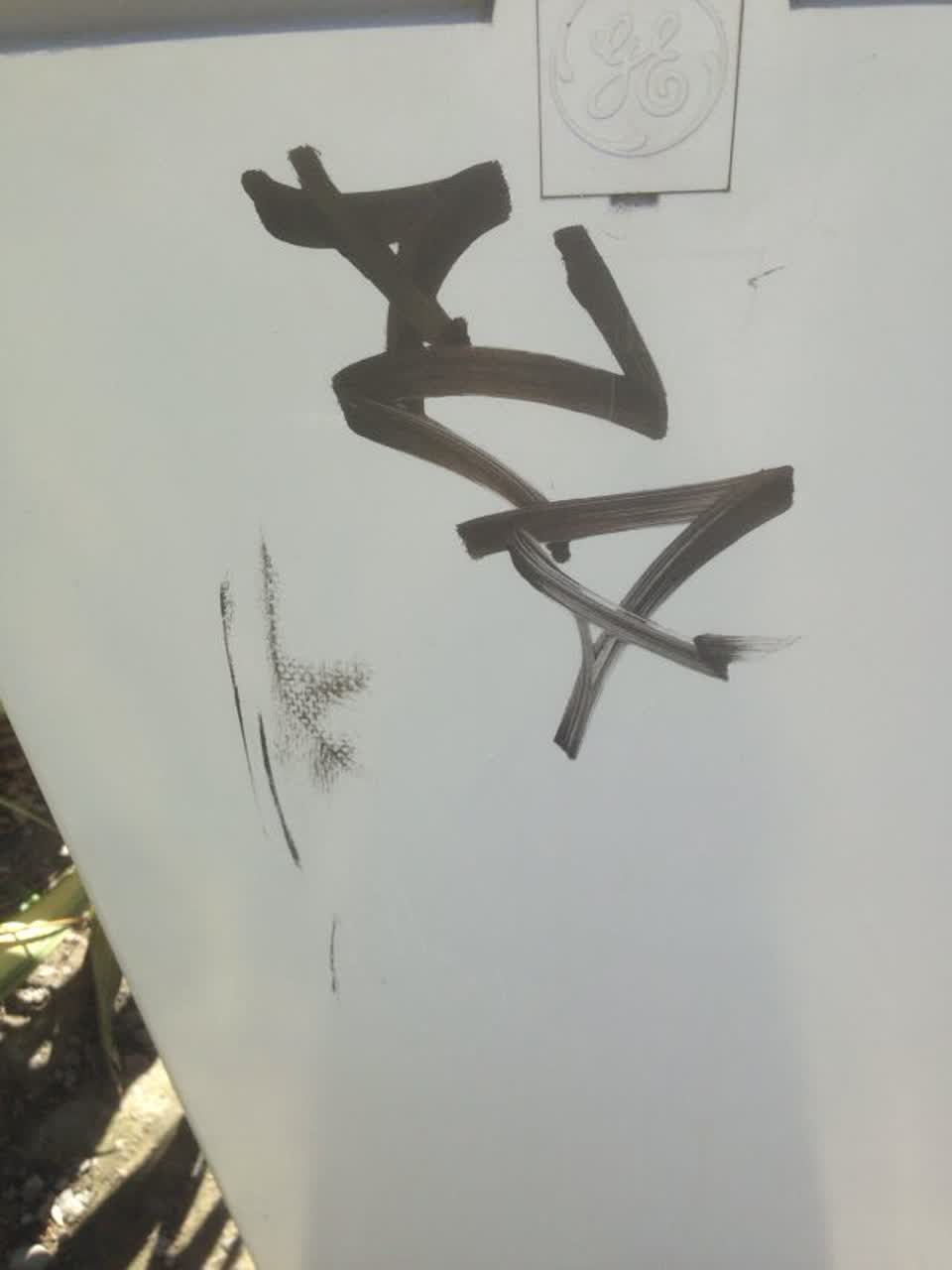 The photograph attached to this graffiti report