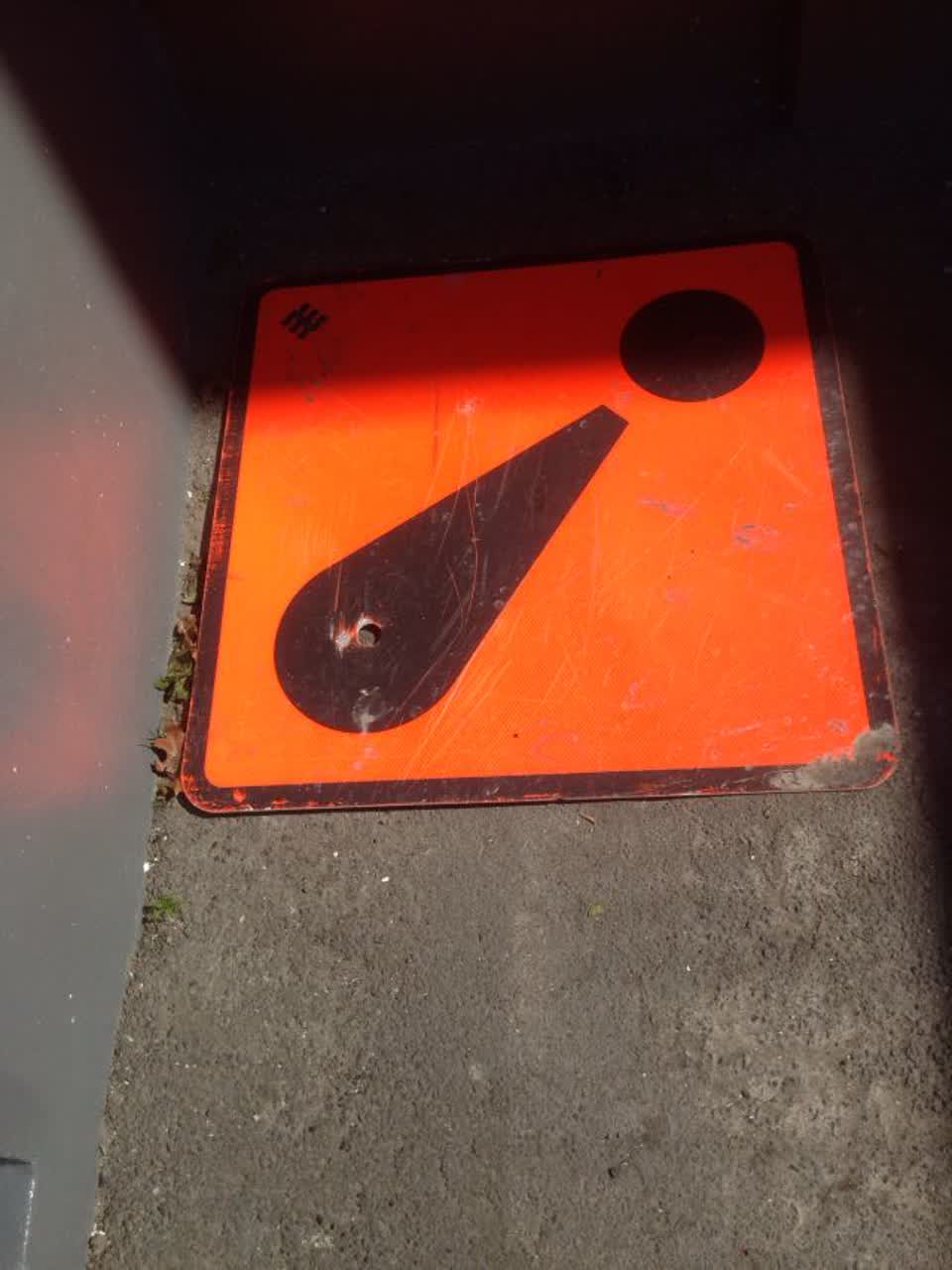 The photograph attached to this roading/streets report