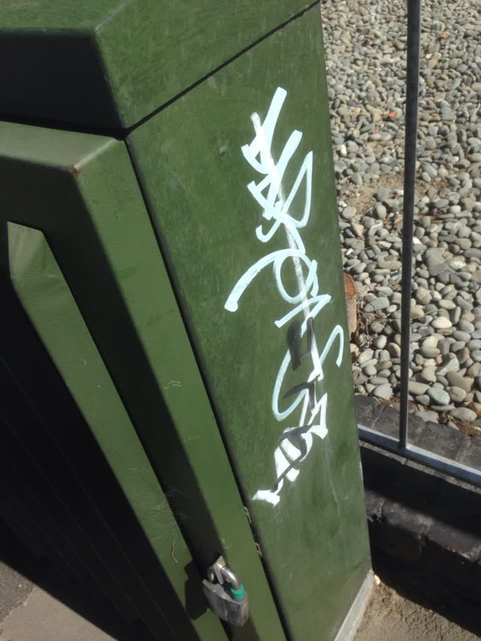 The photograph attached to this graffiti report
