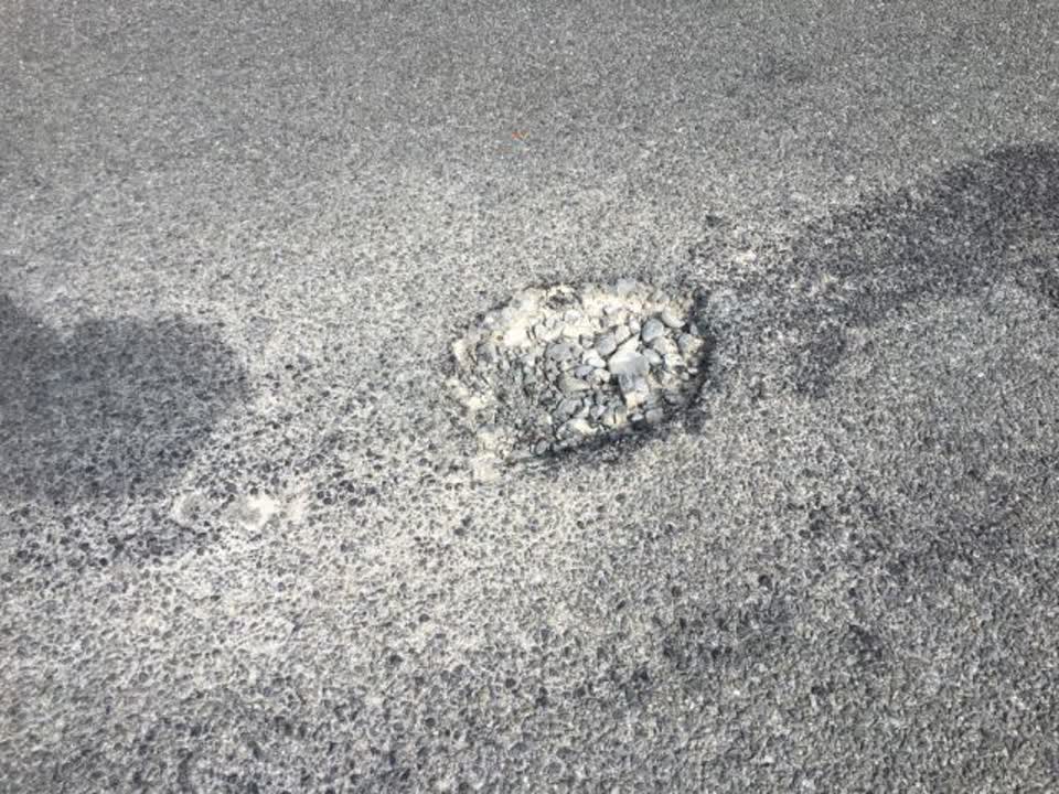 The photograph attached to this roading/streets report