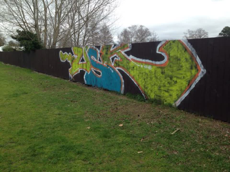 The photograph attached to this graffiti report