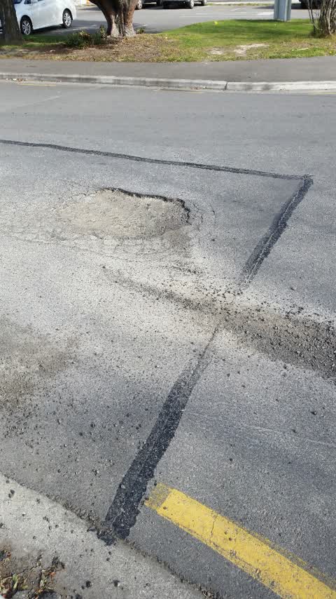 Roading/Streets, a report photo