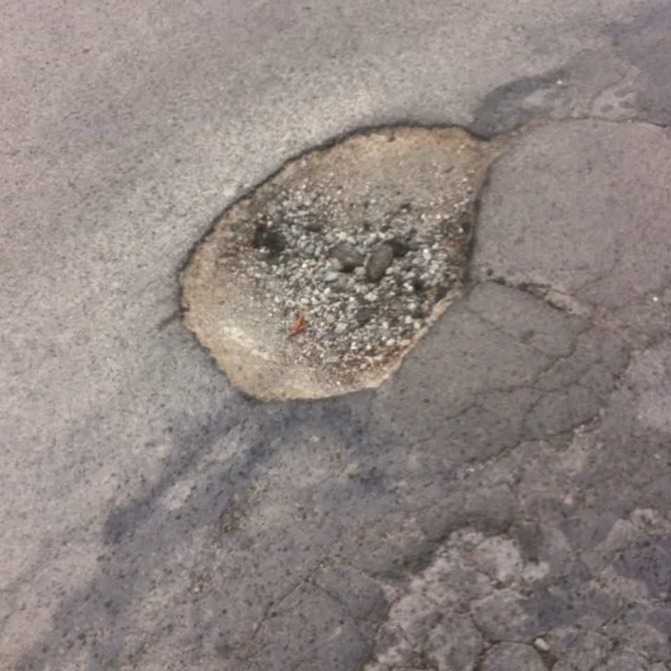 The photograph attached to this roading/streets report