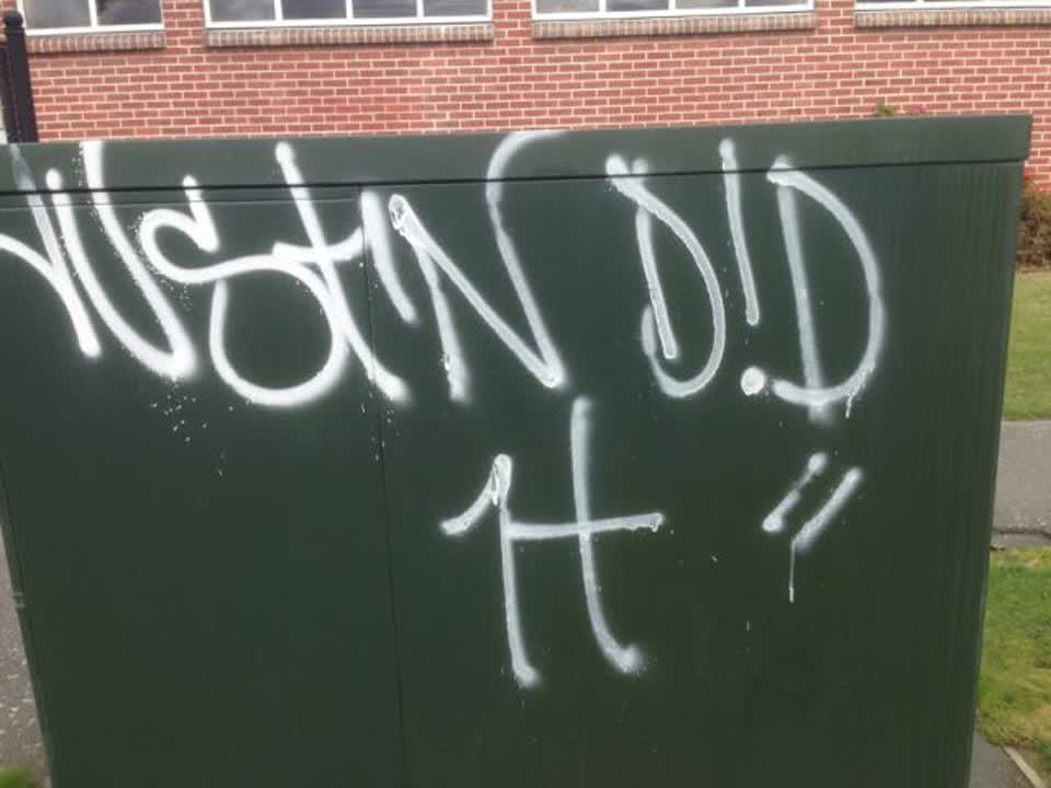 The photograph attached to this graffiti report