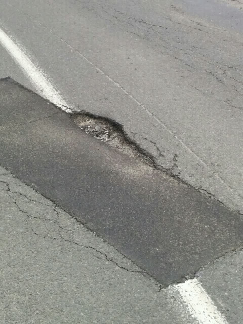 The photograph attached to this roading/streets report