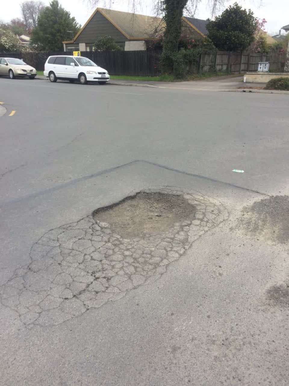 The photograph attached to this roading/streets report