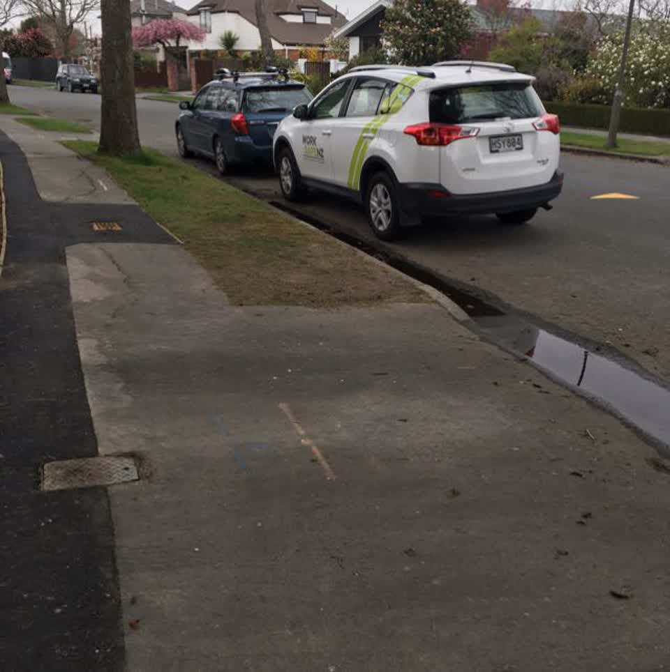 The photograph attached to this roading/streets report
