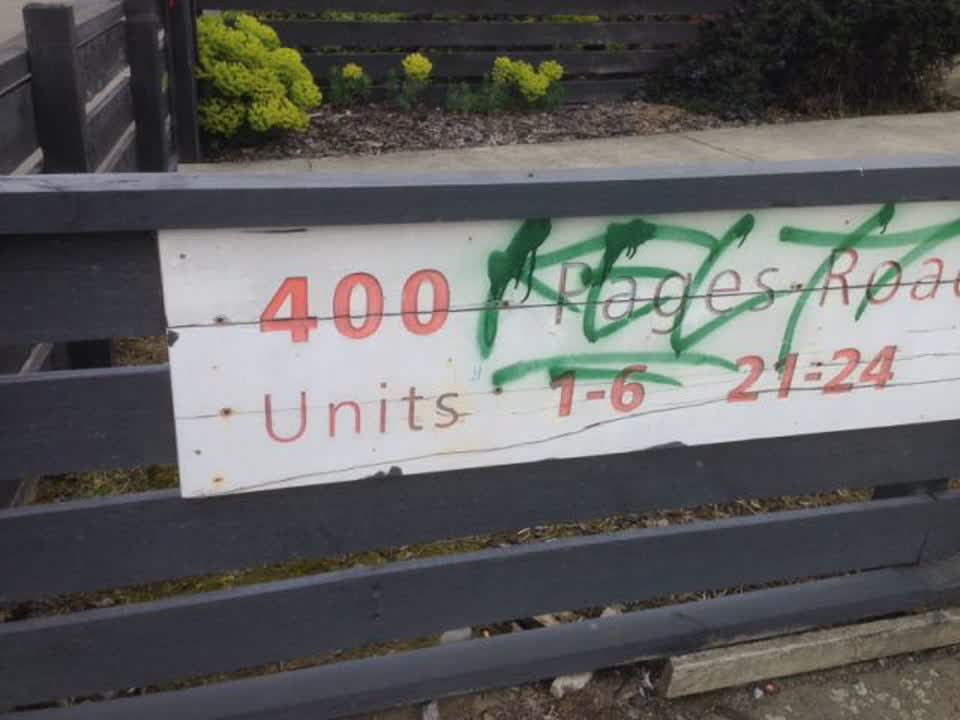 The photograph attached to this graffiti report