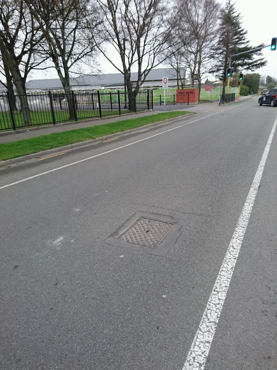 The photograph attached to this roading/streets report