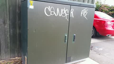 Graffiti, a report photo
