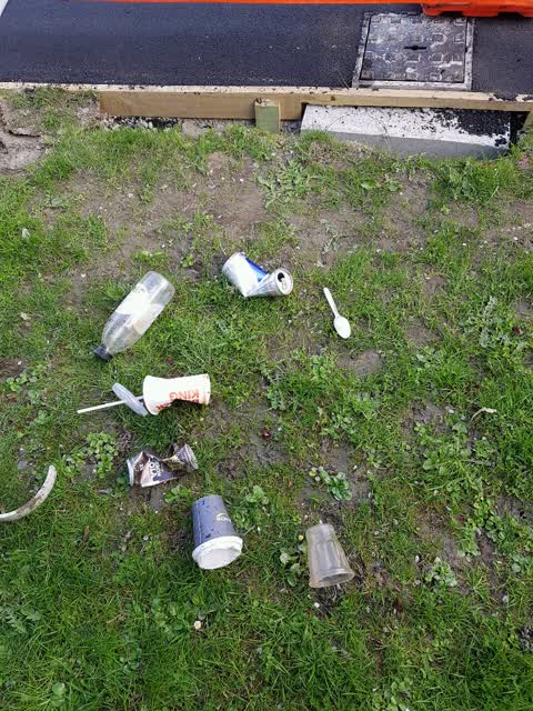 Rubbish/Recycling, a report photo