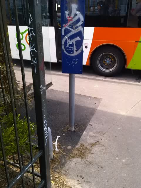 Graffiti, a report photo