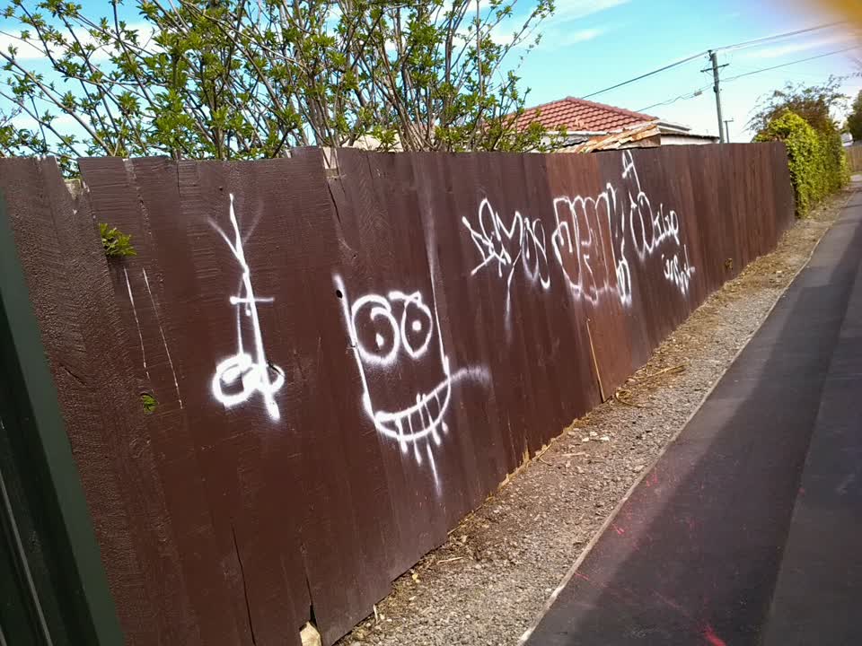 The photograph attached to this graffiti report