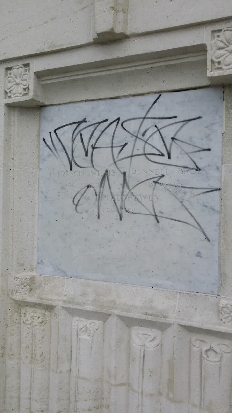 The photograph attached to this graffiti report