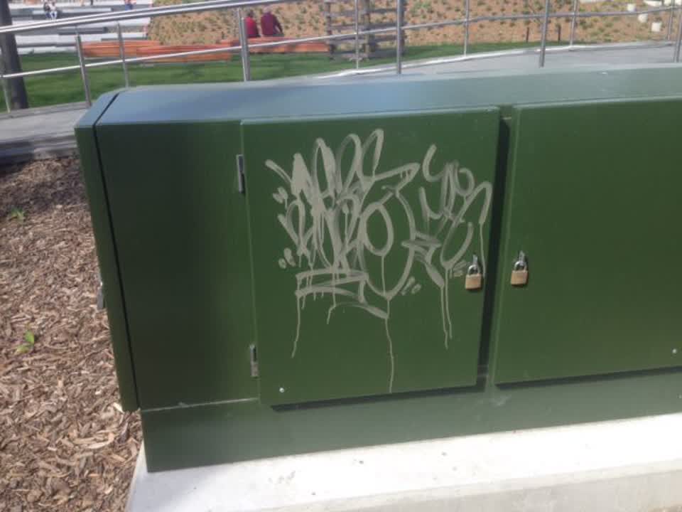 The photograph attached to this graffiti report