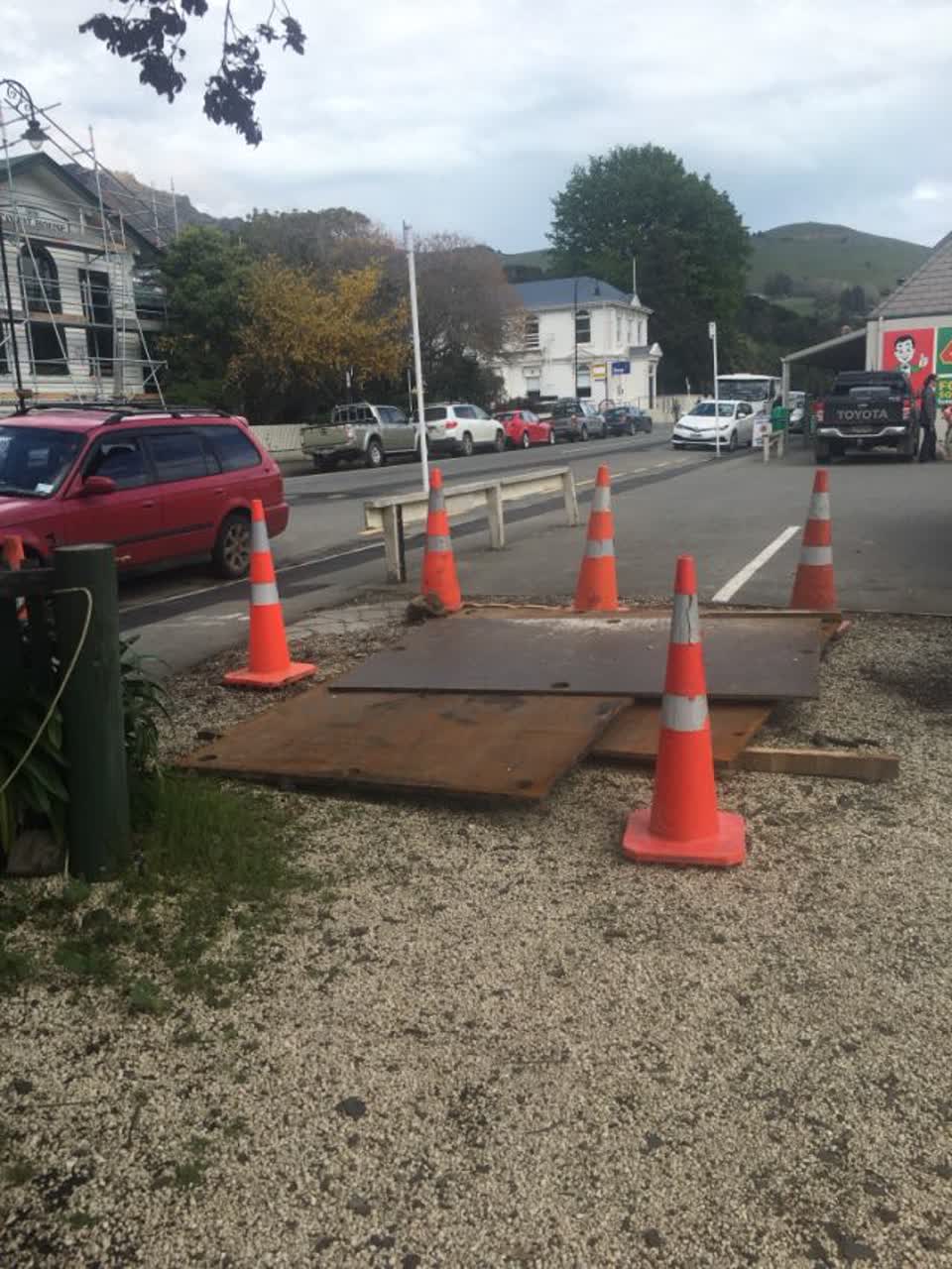 The photograph attached to this roading/streets report