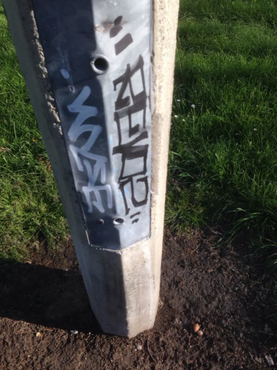The photograph attached to this graffiti report