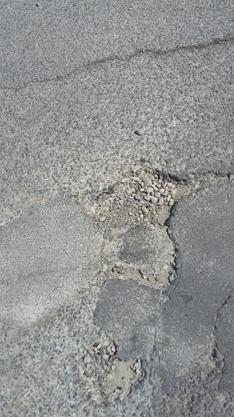 Roading/Streets, a report photo
