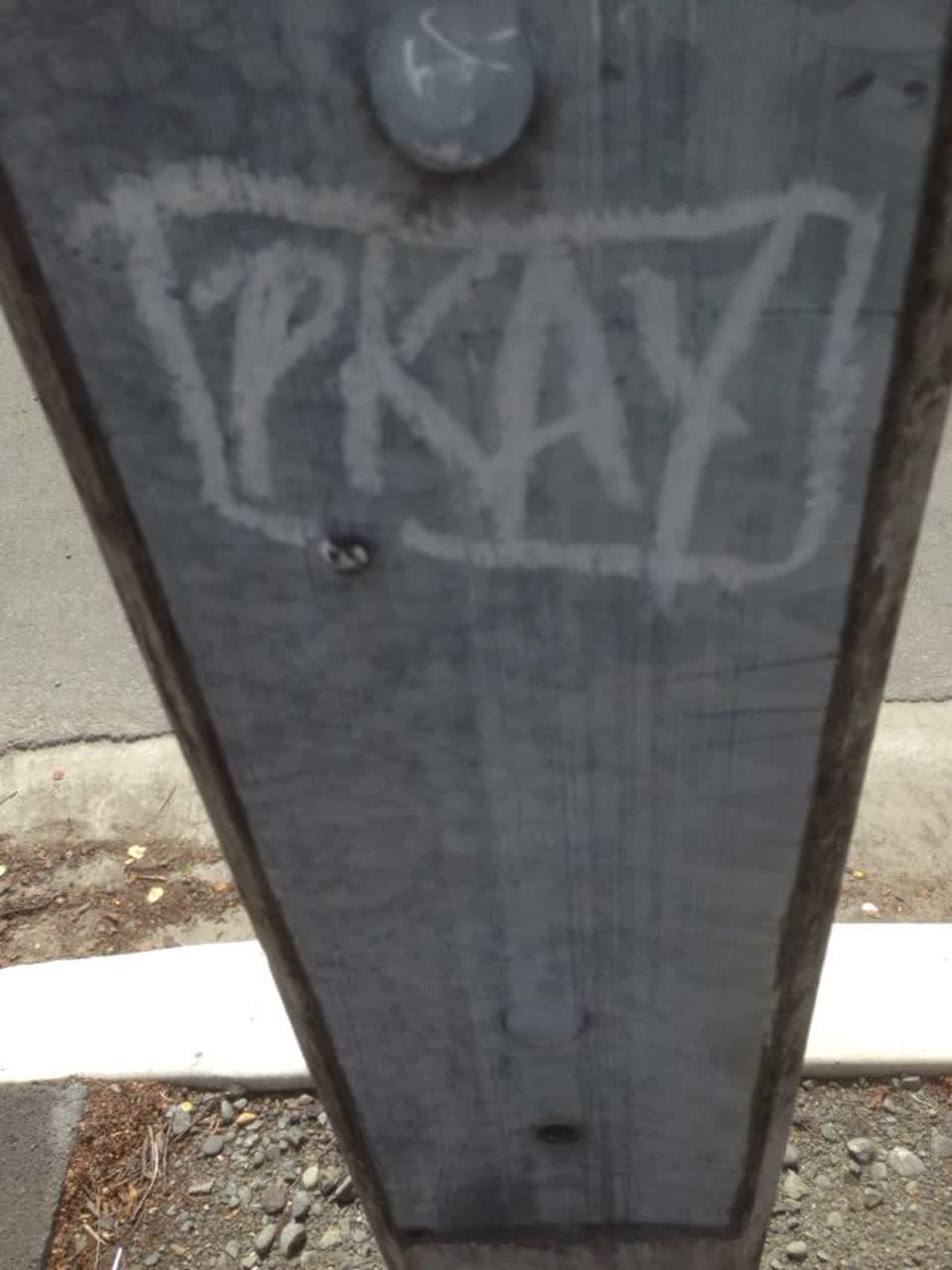 The photograph attached to this graffiti report