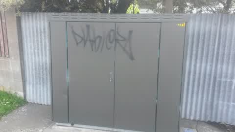 Graffiti, a report photo