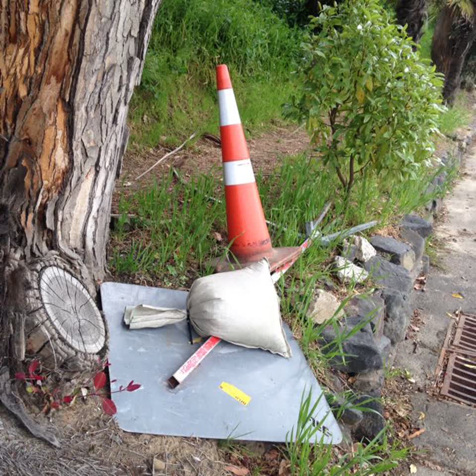 The photograph attached to this roading/streets report