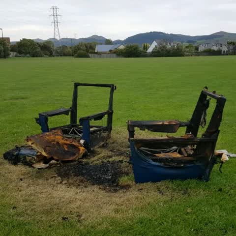 Rubbish/Recycling, a report photo
