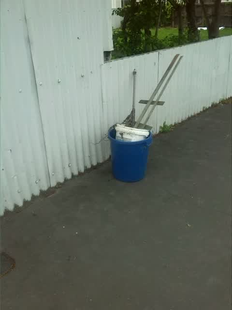 Rubbish/Recycling, a report photo