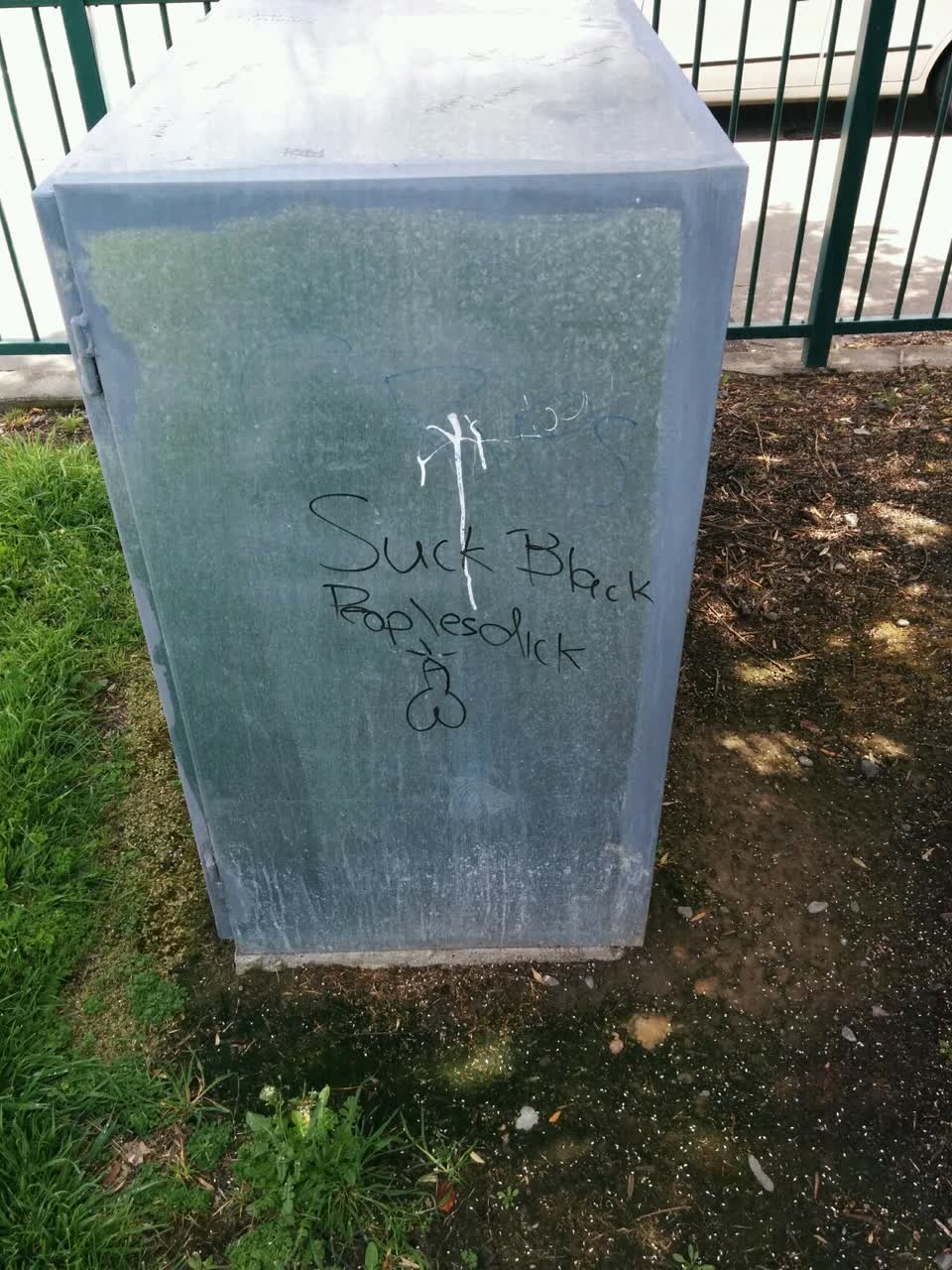 The photograph attached to this graffiti report