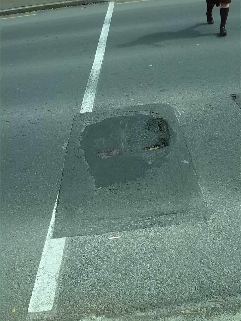 The photograph attached to this roading/streets report