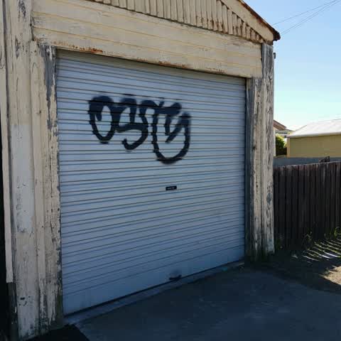 Graffiti, a report photo